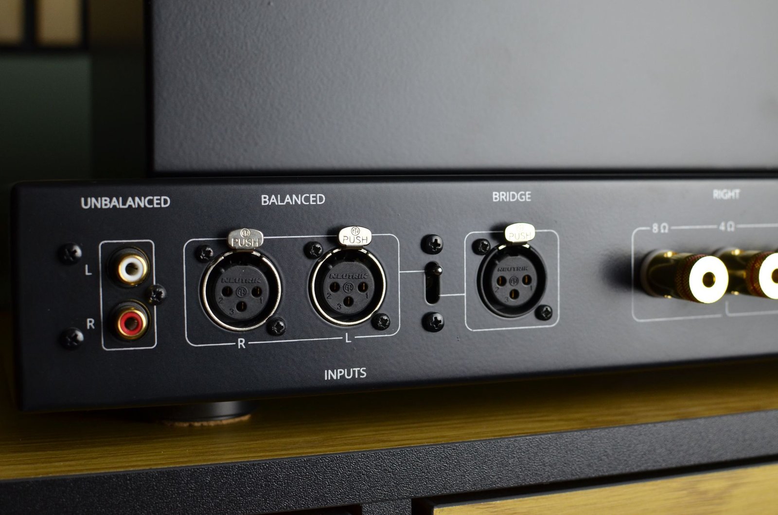 Audio Hungary QUALITON P200 Classic Power Amplifier input