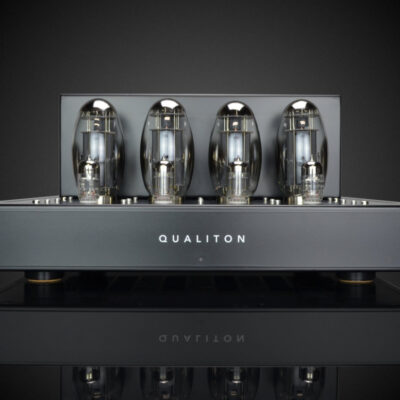 Qualiton P200 with KT150 Tubes