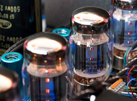 Canor Virtus I2 Integrated Tube Amplifier 44 9495 canor tubes