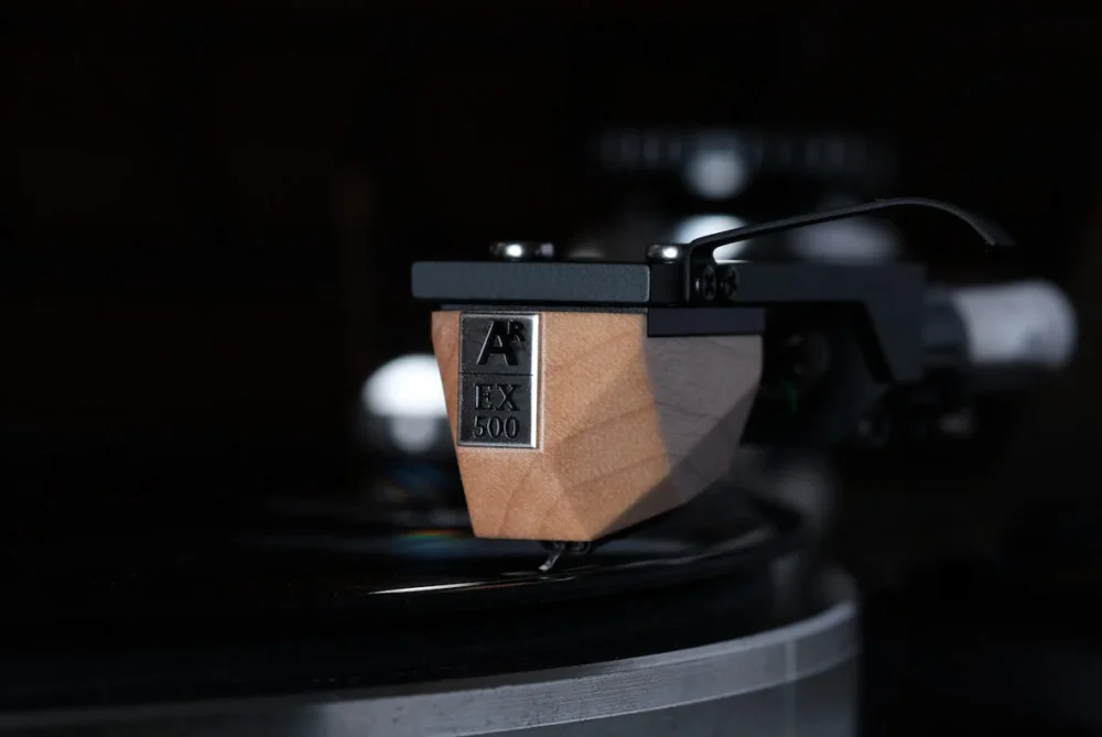 Analog Relax EX500 Phono Cartridge On Turntable