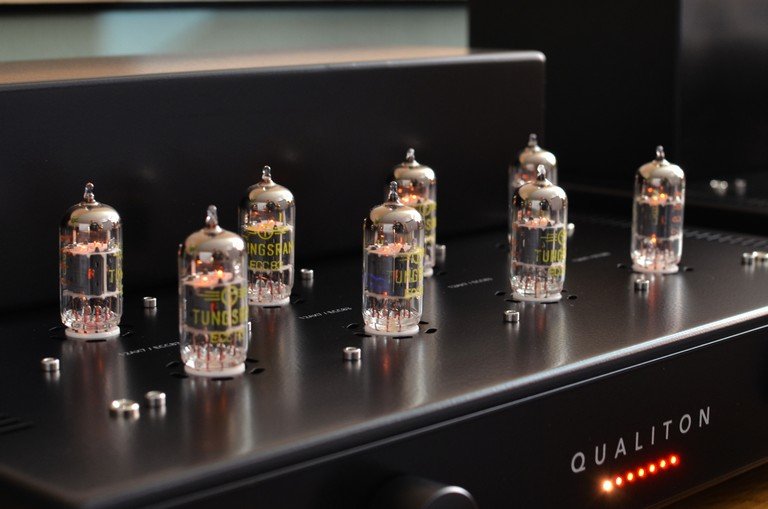 Audio Hungary QUALITON C200 Preamplifier