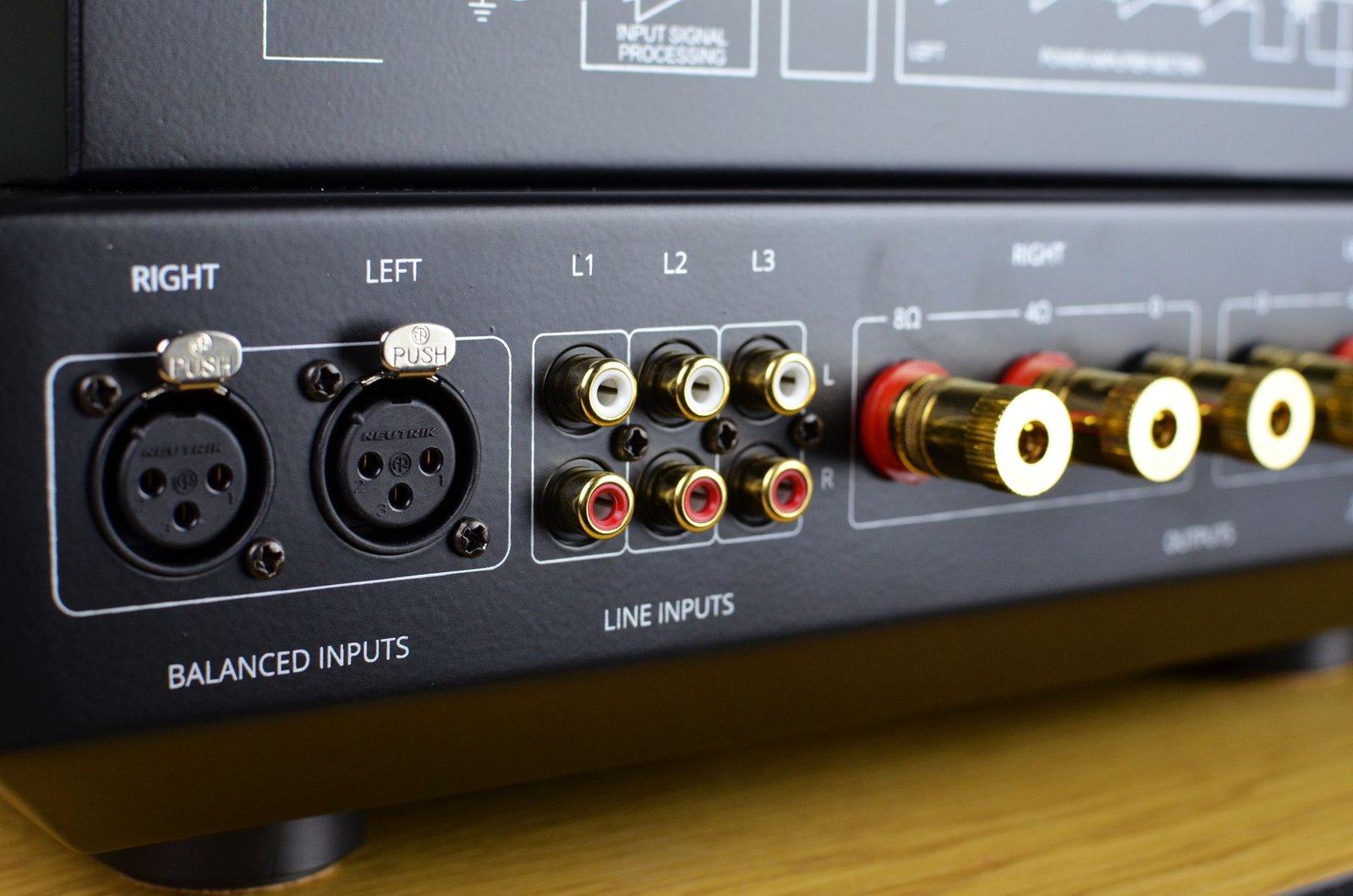 Audio Hungary QUALITON A75i Integrated Amplifier inputs