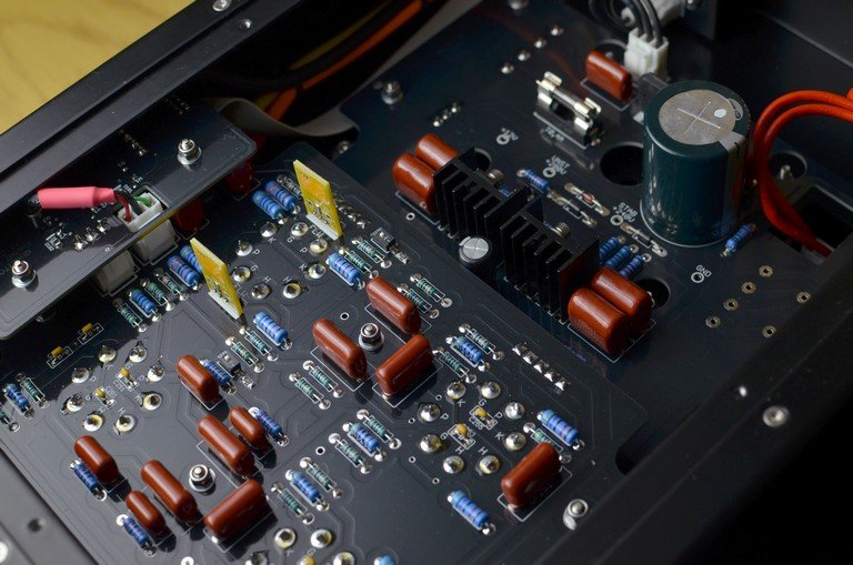 Audio Hungary QUALITON Phono Preamplifier MM/MC