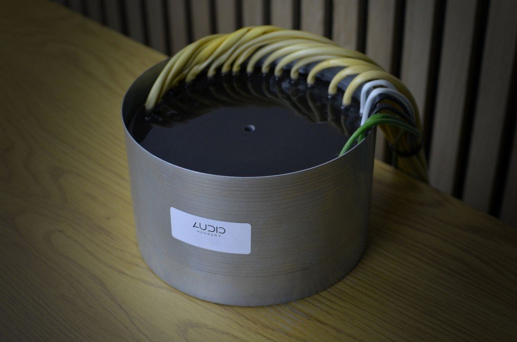 Audio Hungary QUALITON A75i Integrated Amplifier power transformer 2