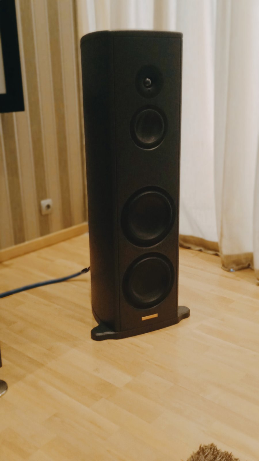 Magico s3 2