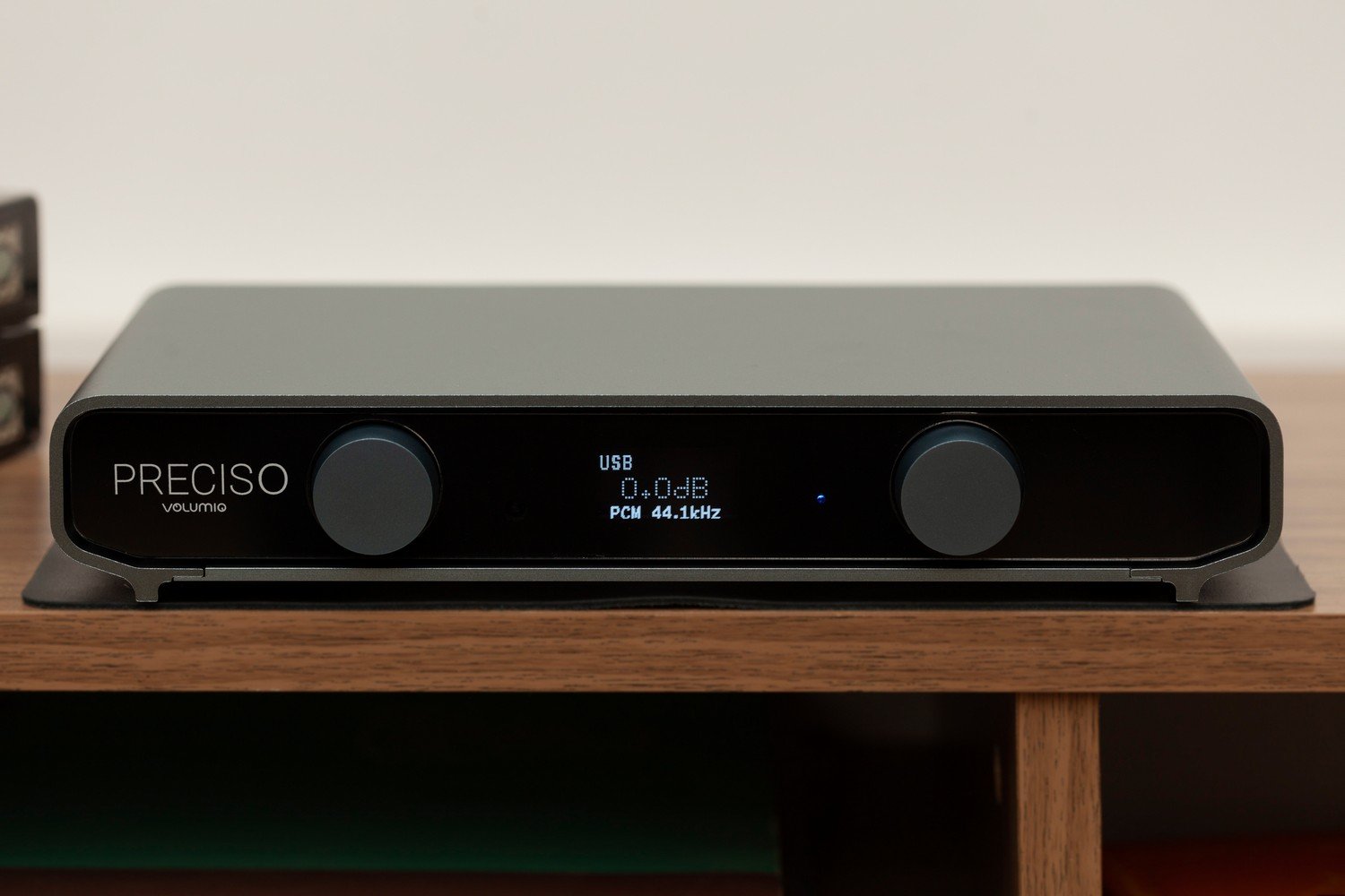 Volumio Preciso DAC preciso on desk