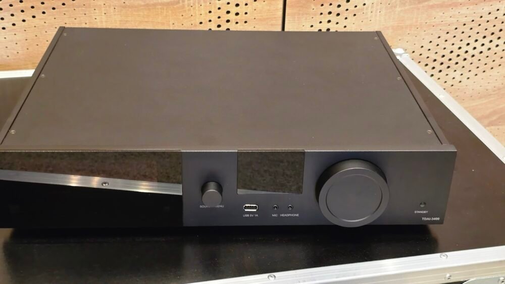 Lyngdorf front1 Lyngdorf TDAI -3400 offer