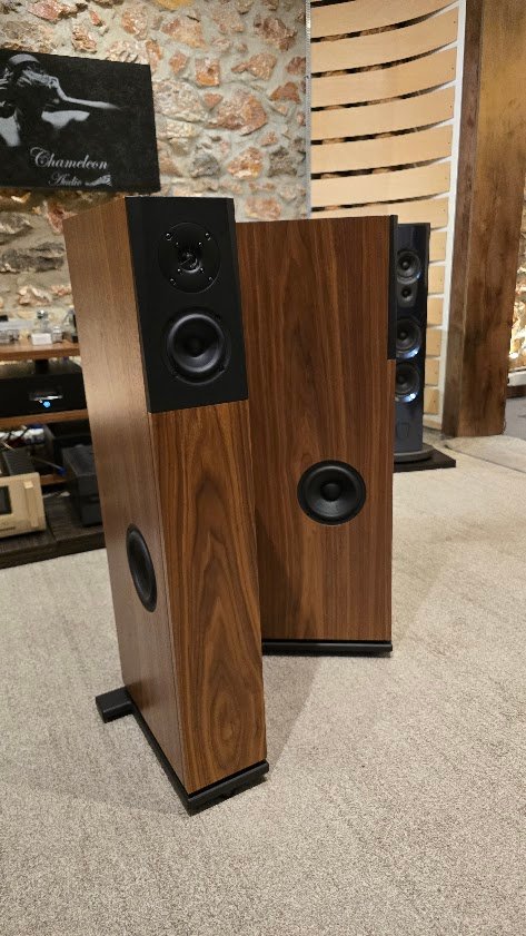 Bauer audio LS 3G speaker front BAUER AUDIO LS 3G Speaker