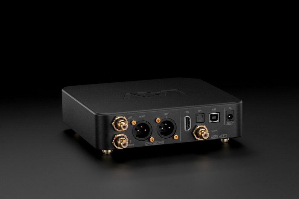 LAiV Crescendo VERSE R2R DAC and Integrated Headphone Amplifier