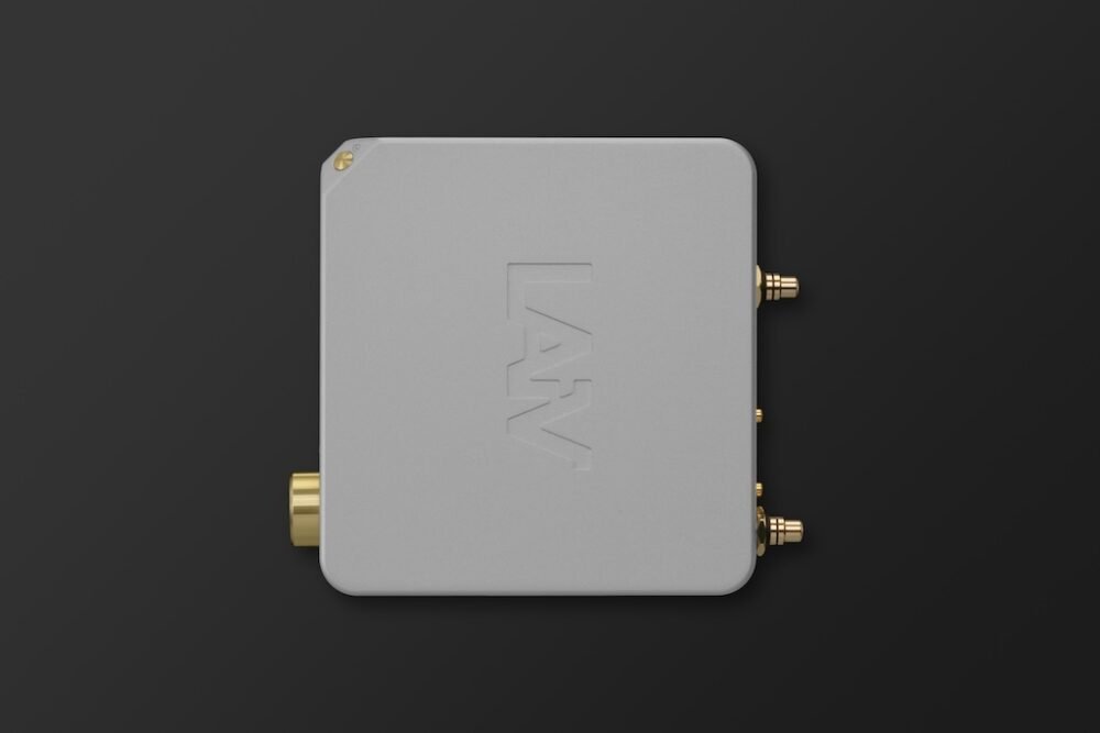 LAiV Crescendo VERSE R2R DAC and Integrated Headphone Amplifier