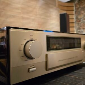 Accuphase C-3850 Preamplifier