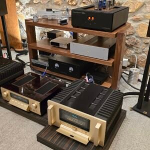 Accuphase C-3850 Preamplifier