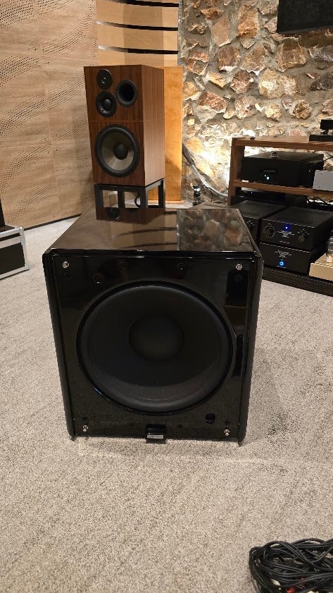 velodyne DD18 SUB front1 Velodyne Sub DD-18 Home cinema