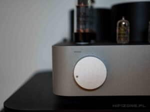 FEZZ Luna 5 2048x1538 1