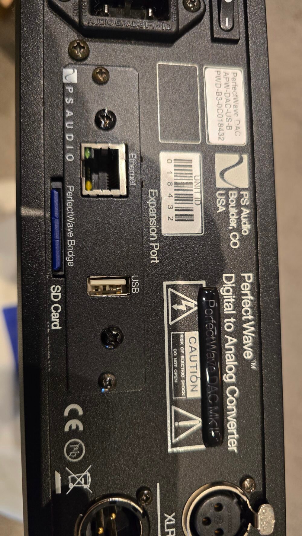 PS Audio PerfectWave DAC Mk II  + Server board