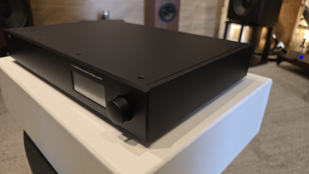 weiss Helios side Weiss Helios DAC