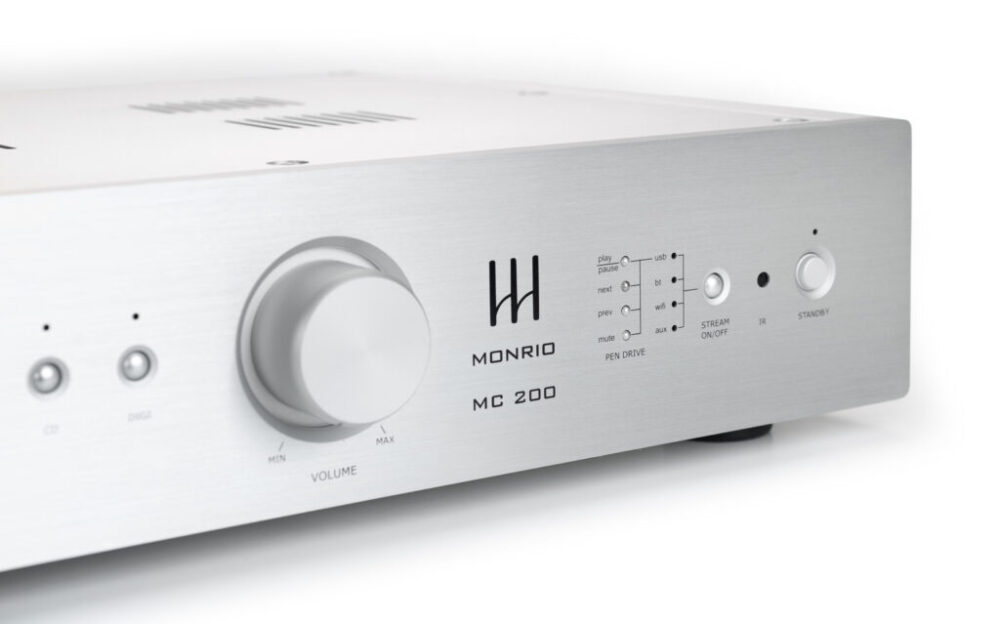 MC-200-fronte-part-DX-1024x639 Monrio MC 200 All in one integrated