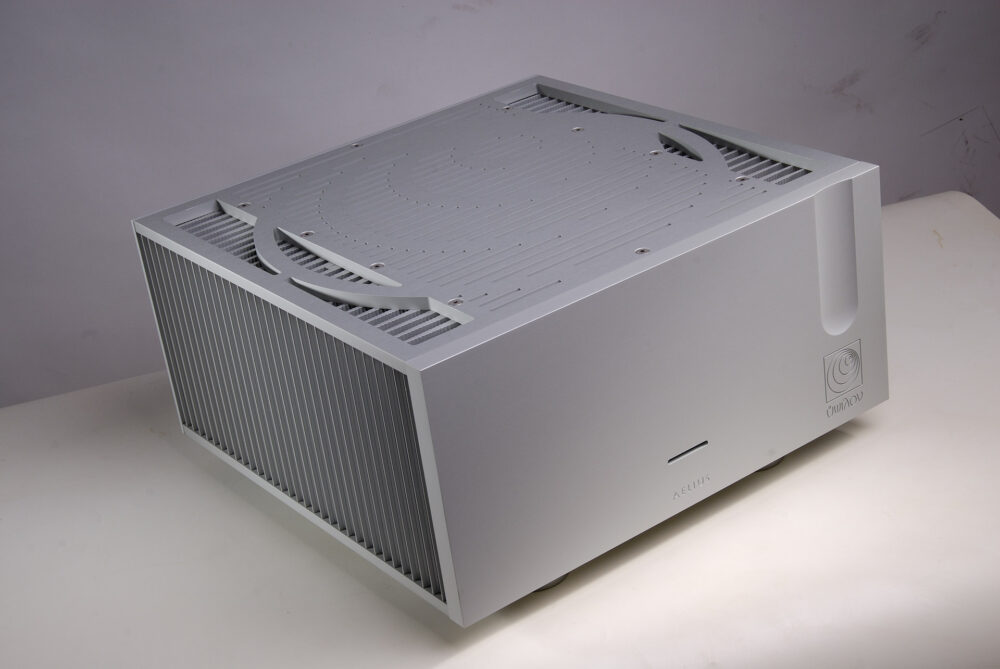 Ypsilon Aelius  II MONOBLOCK HYBRID AMPLIFIER