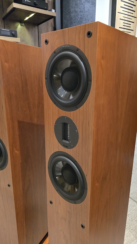 Proac Response D40 used