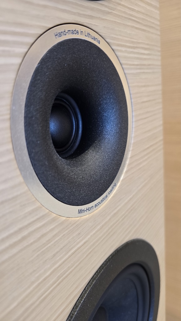 Audio Solutions Overture O305F Used