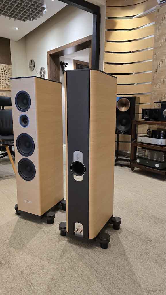 Audio Solutions Overture O305F Used