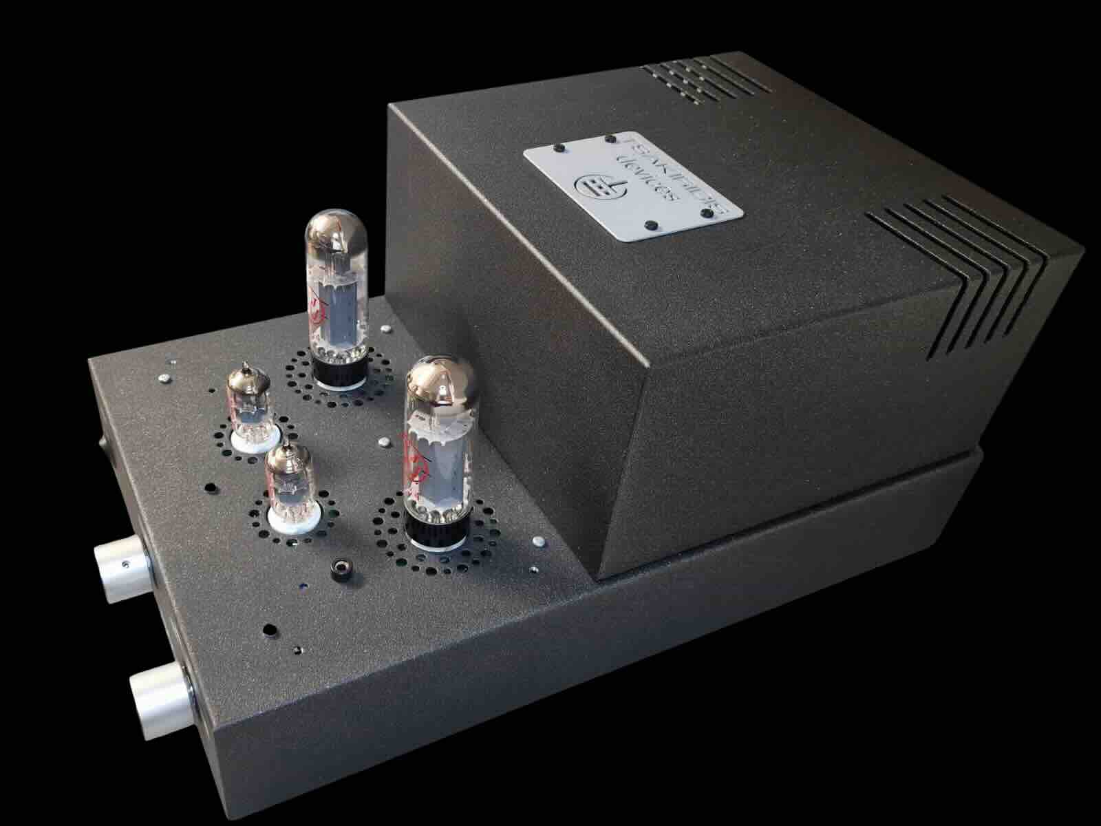 Tsakiridis Ikarus angled view Class A tube integrated amplifier